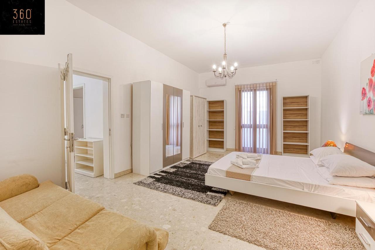 Tower Road Sliema, 4br With Sensational Views By 360 Estates Apartment *