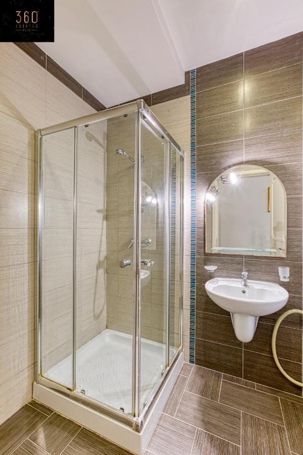Apartment Tower Road Sliema, 4br With Sensational Views By 360 Estates