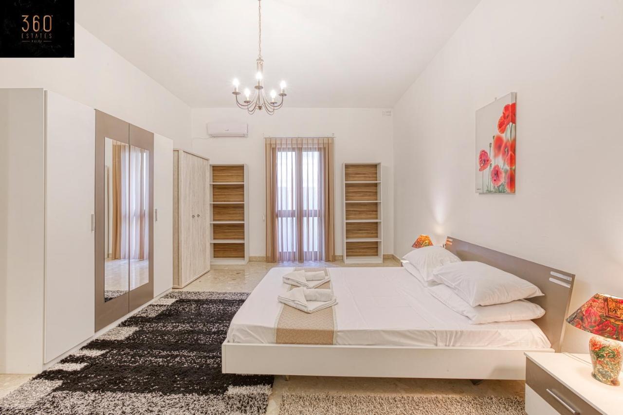 Tower Road Sliema, 4br With Sensational Views By 360 Estates Sliema